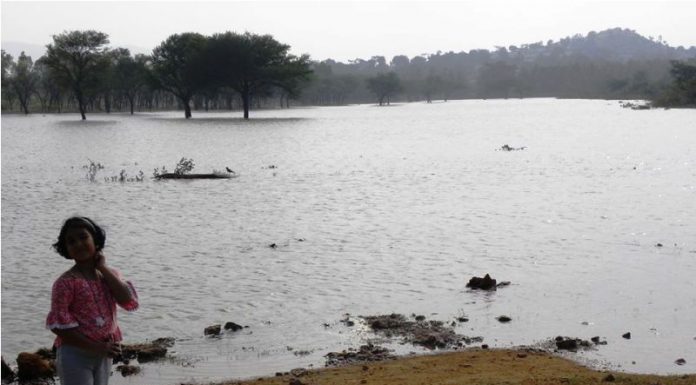 ಕೆರೆ ತುಂಬಿದರಷ್ಟೇ ಸಾಲದು ! ?