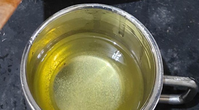 ಹಸಿ ತೆಂಗಿನೆಣ್ಣೆ ಮಾಡುವ ವಿಧಾನ
